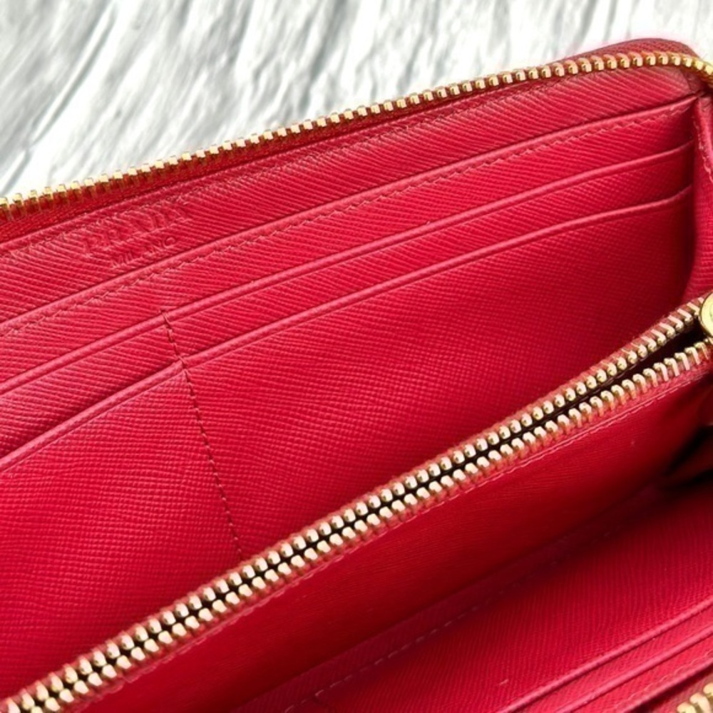 AUTHENTIC Prada Saffiano Metal Leather Continental Wallet. Color: Pink. - Picture 7 of 16